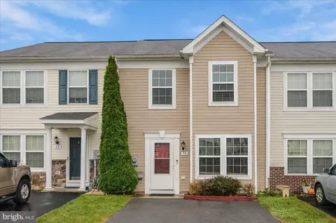 78 Fast View Dr, Martinsburg, WV 25404