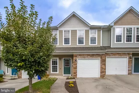 73 Ran Rue Dr, Martinsburg, WV 25403