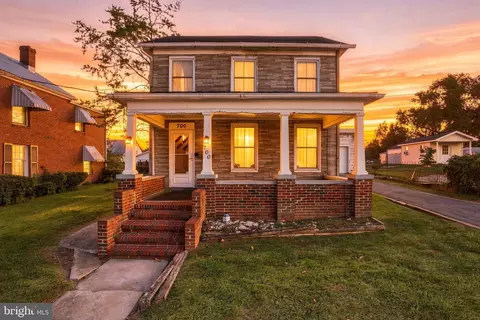 700 N Queen St, Martinsburg, WV 25404