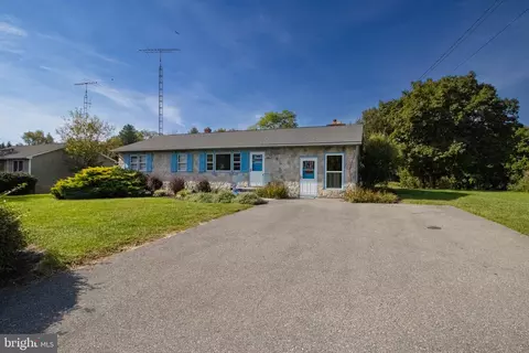 2364 Eagle School Rd, Martinsburg, WV 25404