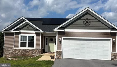 494 Escape Ct, Hedgesville, WV 25427