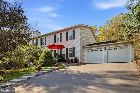 904 Hickory Ct, Martinsburg, WV 25401