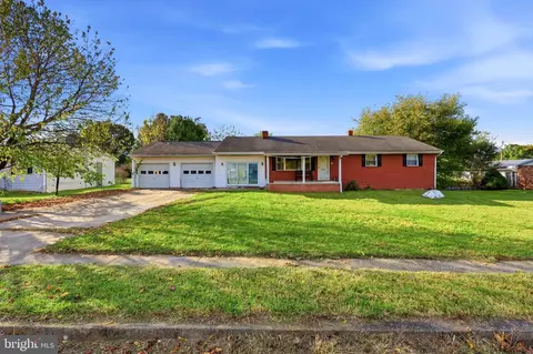 245 Princeton St, Martinsburg, WV 25404