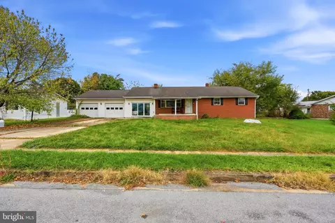 245 Princeton St, Martinsburg, WV 25404