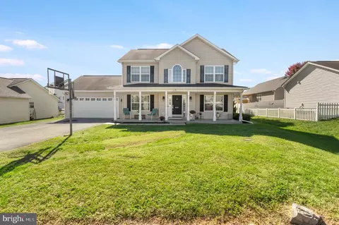 113 Escalade Ln, Martinsburg, WV 25403