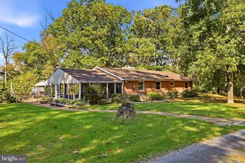 71 Solid Oak Dr, Martinsburg, WV 25404