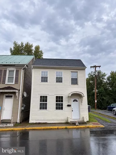 115 N Spring St, Martinsburg, WV 25401