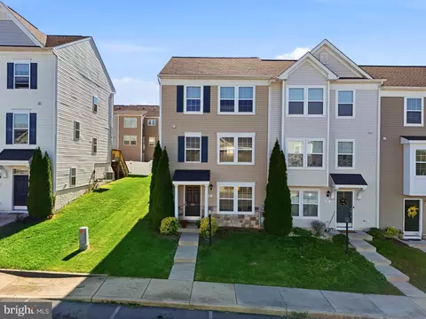 33 Britania Ct, Martinsburg, WV 25405