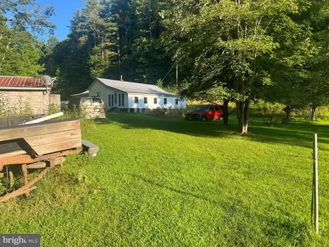 40 Arch Walnut Rd, Duck, WV 25063 photo 4