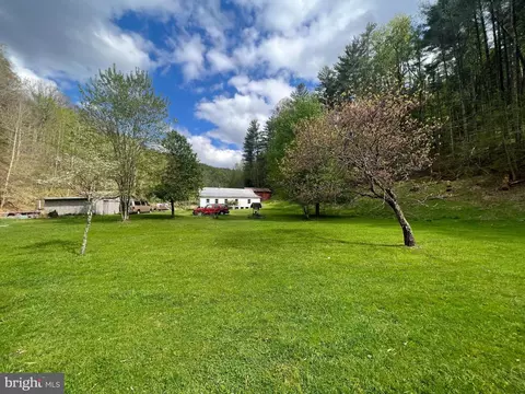 40 Arch Walnut Rd, Duck, WV 25063 photo 2