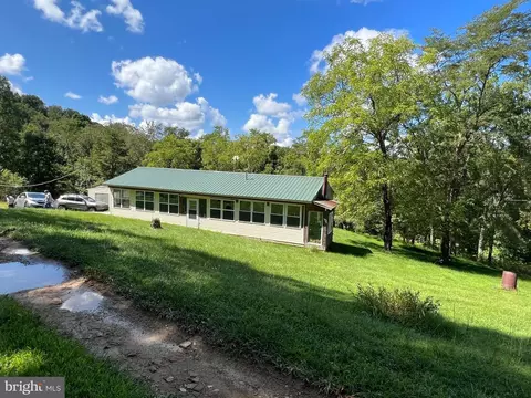2111 Orchid Fork Rd, Dille, WV 26617