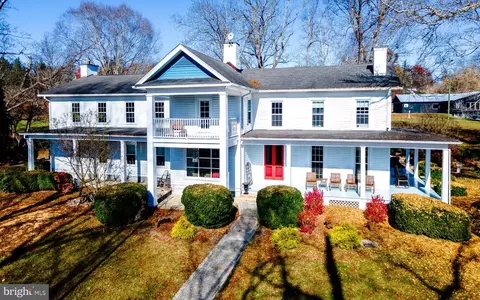 352 Hemlock Ave E, Alderson, WV 24910