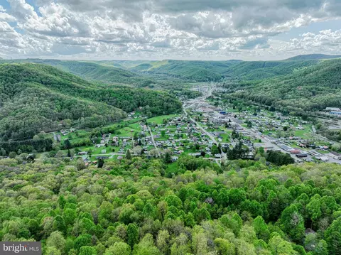 Main Street, Rainelle, WV 25962