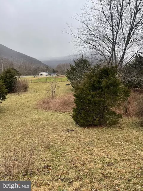 North Fork Hwy., Cabins, WV 26855