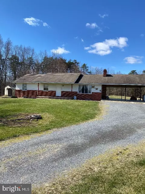 250 Ivy Ln, Petersburg, WV 26847