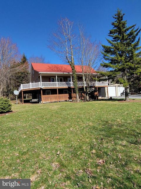 460 Lake Ridge Ln, Mount Storm, WV 26739