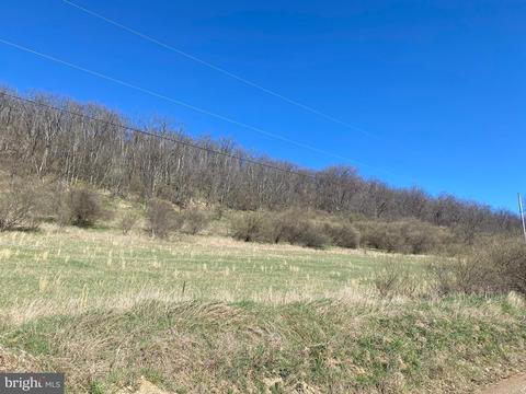 High Valley Way, Maysville, WV 26833