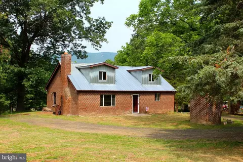 265 Yucky Run Rd, Petersburg, WV 26847