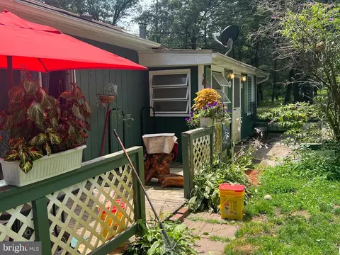 44 Ambush Dr, Maysville, WV 26833