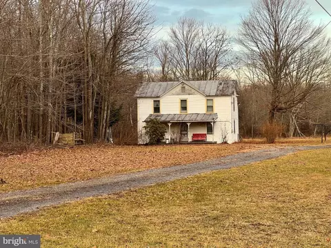 41 Fannie Way, Mount Storm, WV 26739