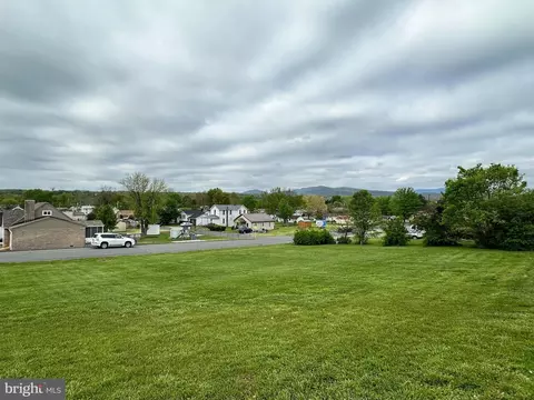 24 26 Judy St, Petersburg, WV 26847
