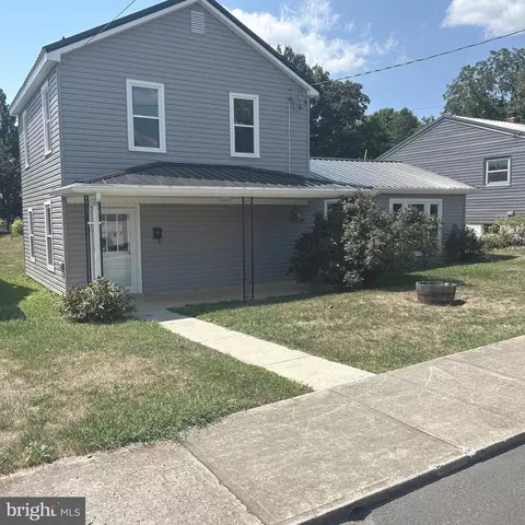 212 Peirpont, Petersburg, WV 26847