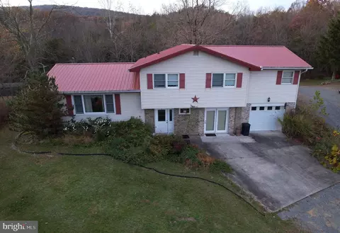 47 Gobblers Ln, Petersburg, WV 26847
