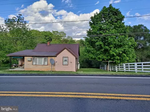 3222 Franklin Pike, Petersburg, WV 26847
