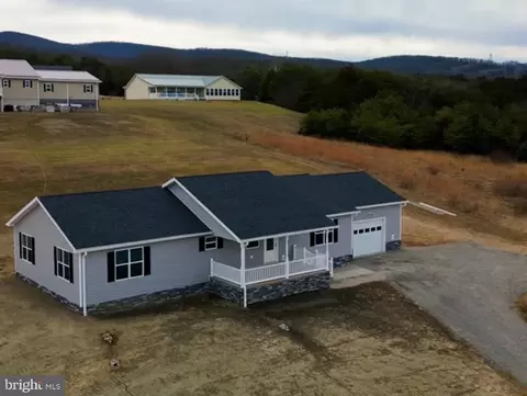 10 Earhart Ct, Petersburg, WV 26847