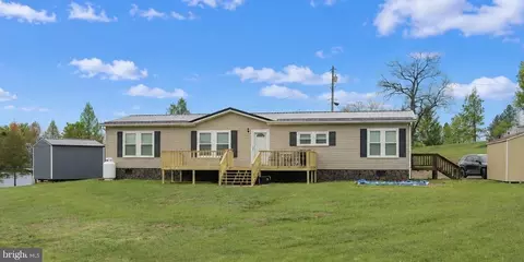 409 Sky Valley Dr, Cabins, WV 26855