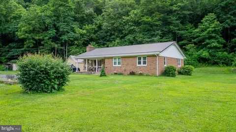8462 N Fork Hwy, Cabins, WV 26855