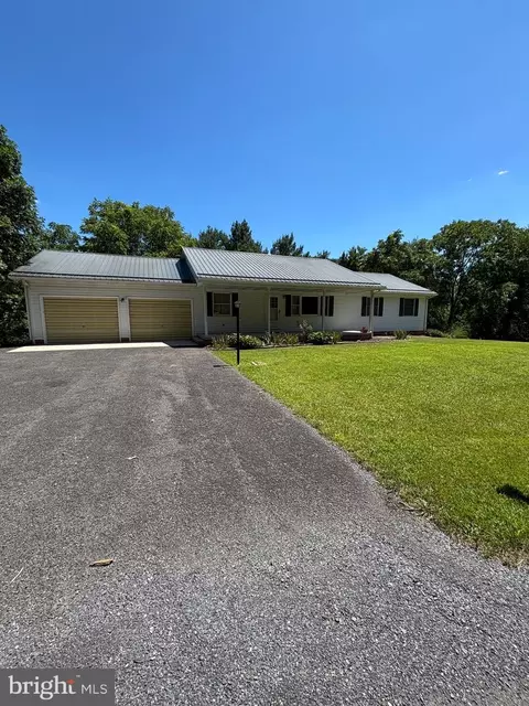 2266 Patterson Creek Rd, Petersburg, WV 26847