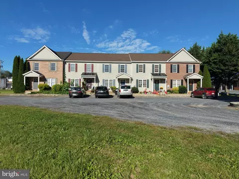 602-605 Mill Race Ct, Petersburg, WV 26847