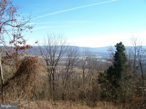 17 Highland Spgs, Old Fields, WV 26845