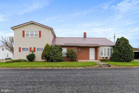109 Central Ave, Moorefield, WV 26836