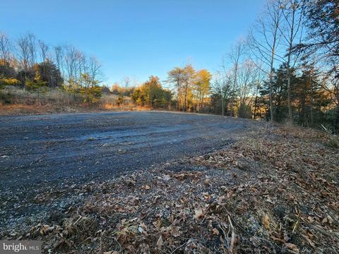 31 25 Rivermont, Rio, WV 26755