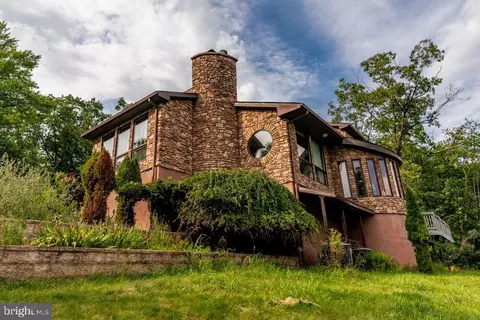 637 Rita Ln, Baker, WV 26801 photo 9