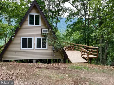 524 Triple Creek Rd, Baker, WV 26801