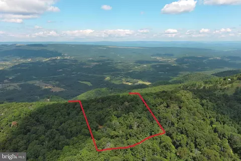 1 High Knob Road, Old Fields, WV 26845