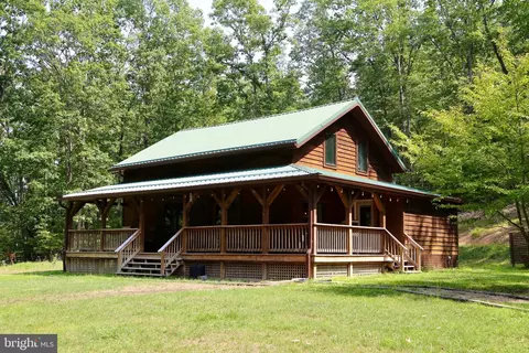 725 Pine Ridge Ext, Wardensville, WV 26851