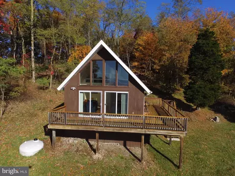 1721 Highland Spgs, Old Fields, WV 26845