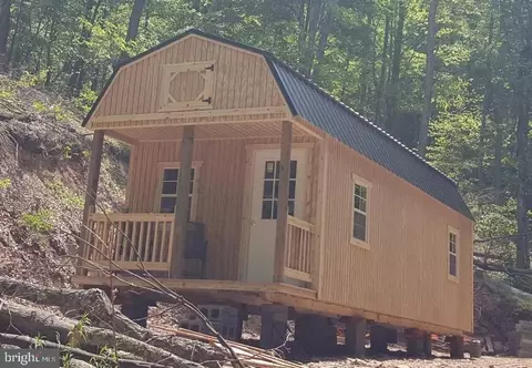 Stoney Run Rd, Moorefield, WV 26836