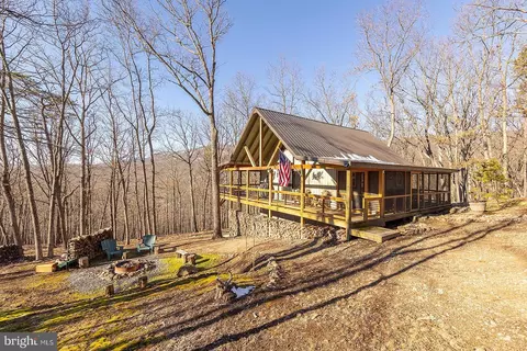 445 Mount Top Rd, Mathias, WV 26812