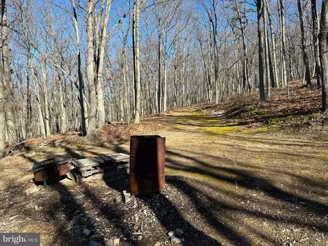 8 Dwf, Mathias, WV 26812 photo 25