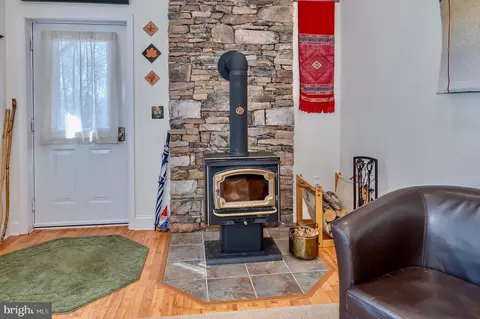 Living - 25 Red Maple Dr, Baker, WV 26801 photo 12 of 12