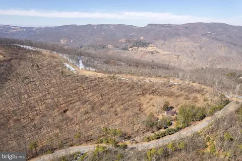 1769 Boulder Dr, Mathias, WV 26812