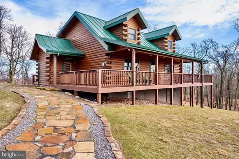 577 Top Of The Mountain Rd, Rio, WV 26755