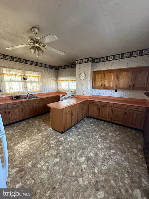 Kitchen - 443 Reynolds Gap, Old Fields, WV 26845 photo 3 of 5