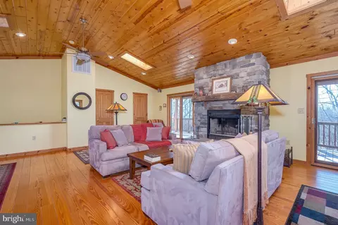 Living - 6 Walking Stick Rd, Baker, WV 26801 photo 6 of 8