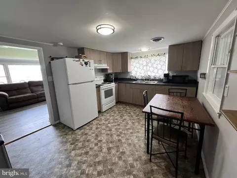 Kitchen - 82 Second Ln, Moorefield, WV 26836 photo 2 of 6